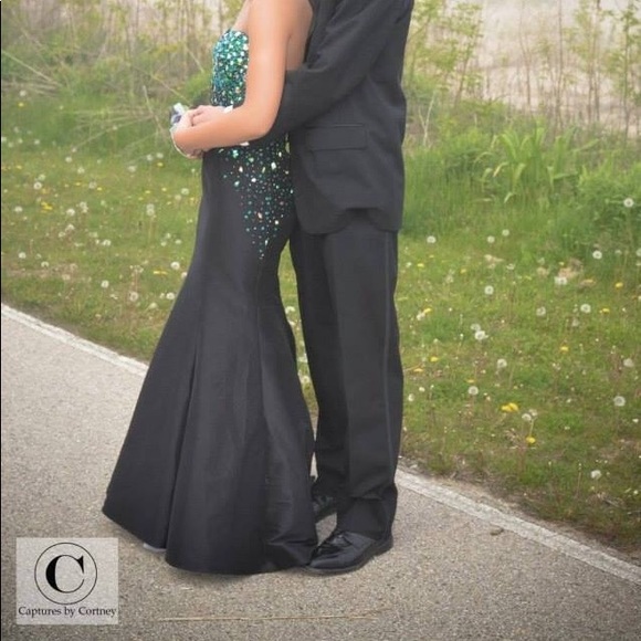 PROM DRESS - Picture 7 of 7